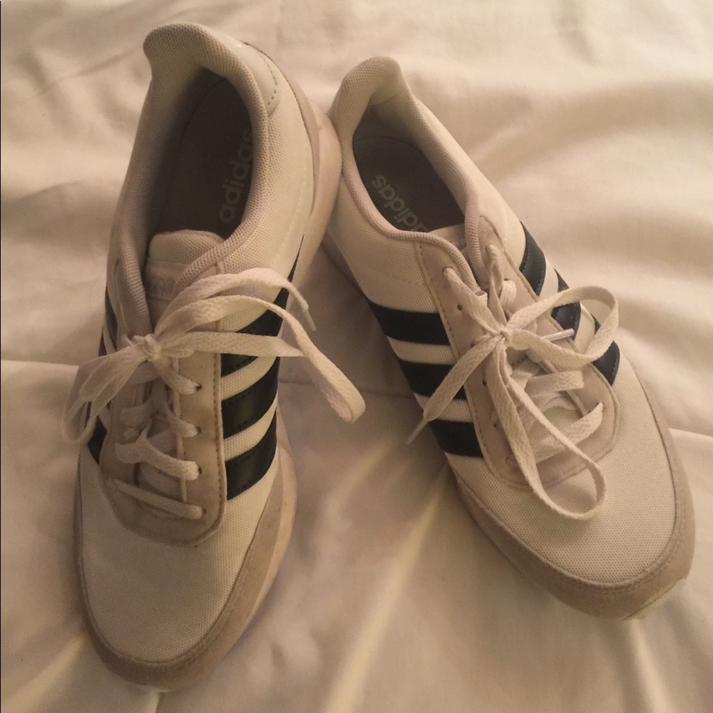 Adidas Sneakers